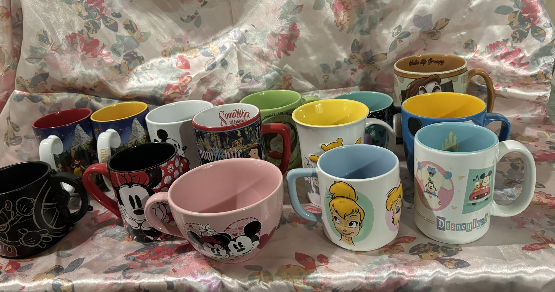 Disney Cups 14 Pieces