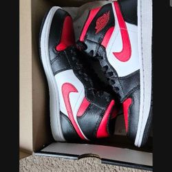 Size 8 Air Jordan 1 Mid