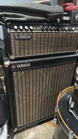 Yamaha G100 II with 4x10 cabinet