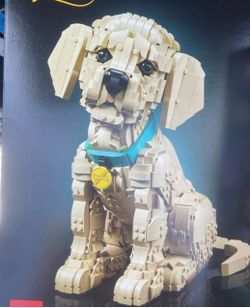 LEGO golden retriever