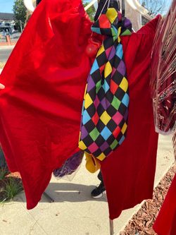 Scary clown costume