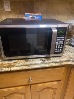 Hamilton Beach microwave oven 19” Wide X 11” High X 12” Deep