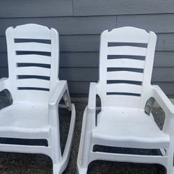 2 Outdoor Lawn Rocking Chairs 