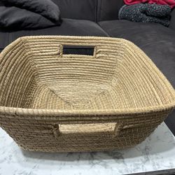 Woven Square Basket 🧺