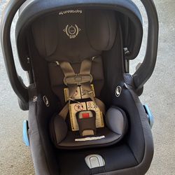 Uppababy Car Seat With Base 