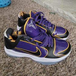 Authentic Nike Kobe 5 Protro Lakers 7.5