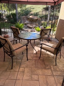 Outdoor table and chairs