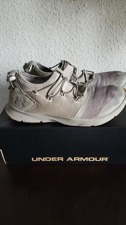 Under Armour kids 5y $15 with original box