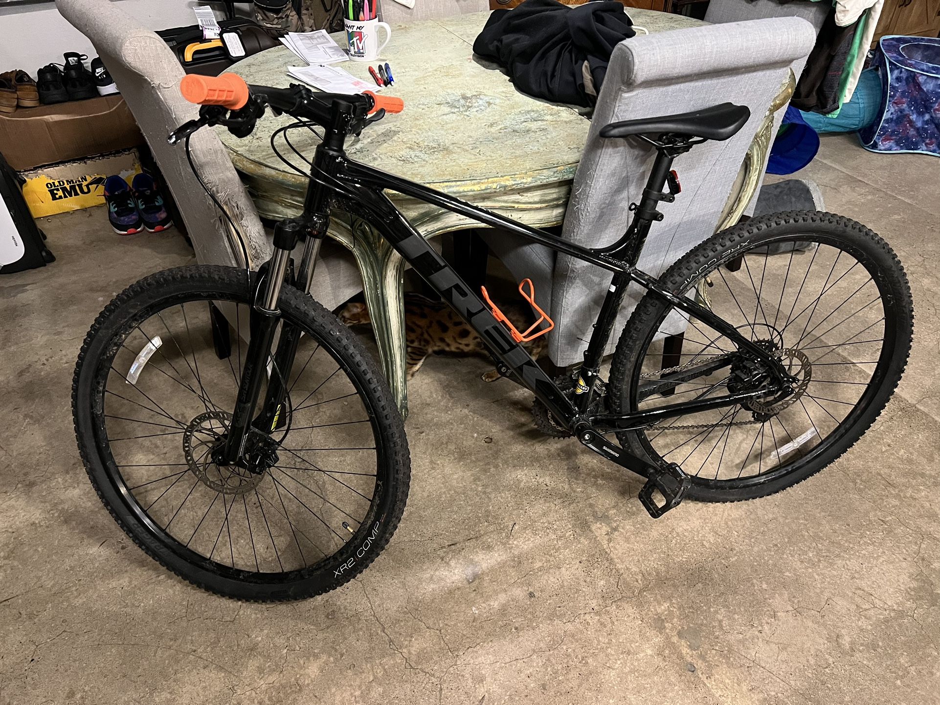 TREK Marlin 5 Mountain Bike