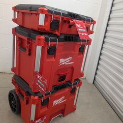 Milwaukee PACKOUT 3-Piece Rolling Stack Combo
