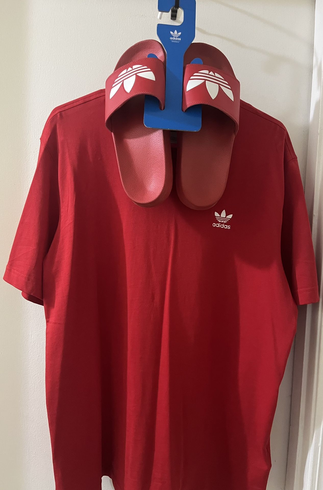 Men’s ADIDAS TREFOIL (shirt M/shoes 8)