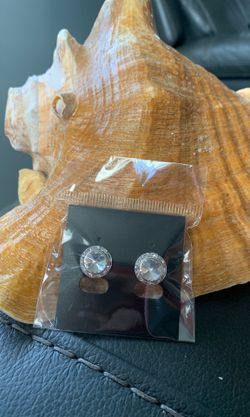 Crystal Studs New