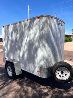 Enclosed trailer
