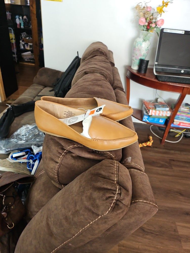 Womens Flats