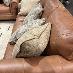 👉Carianna Caramel Sofa$10 Down Payment Financing and delivery Available 