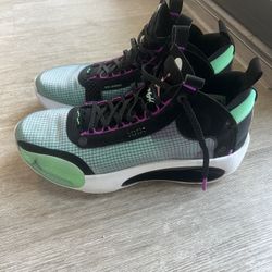 Air Jordan 34 Size 9.5