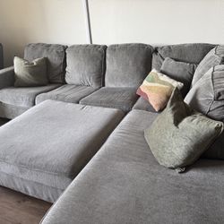 Sectional Sofa w/Sleeper Bed