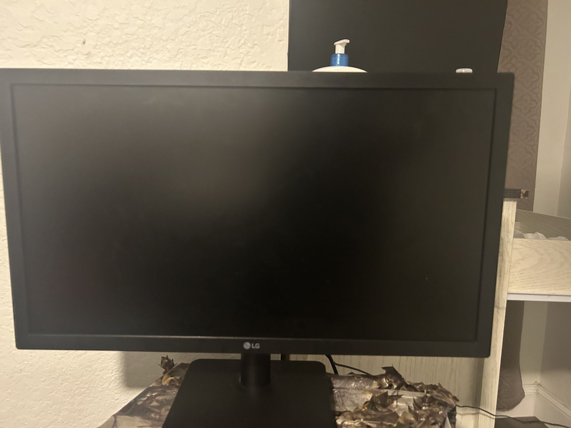 LG. Monitor 