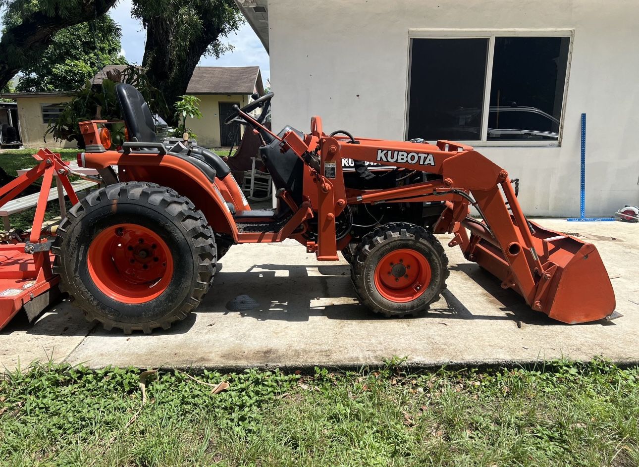 Tractor Kubota B7500 for Sale in Clermont, FL OfferUp