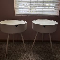 Side Tables 