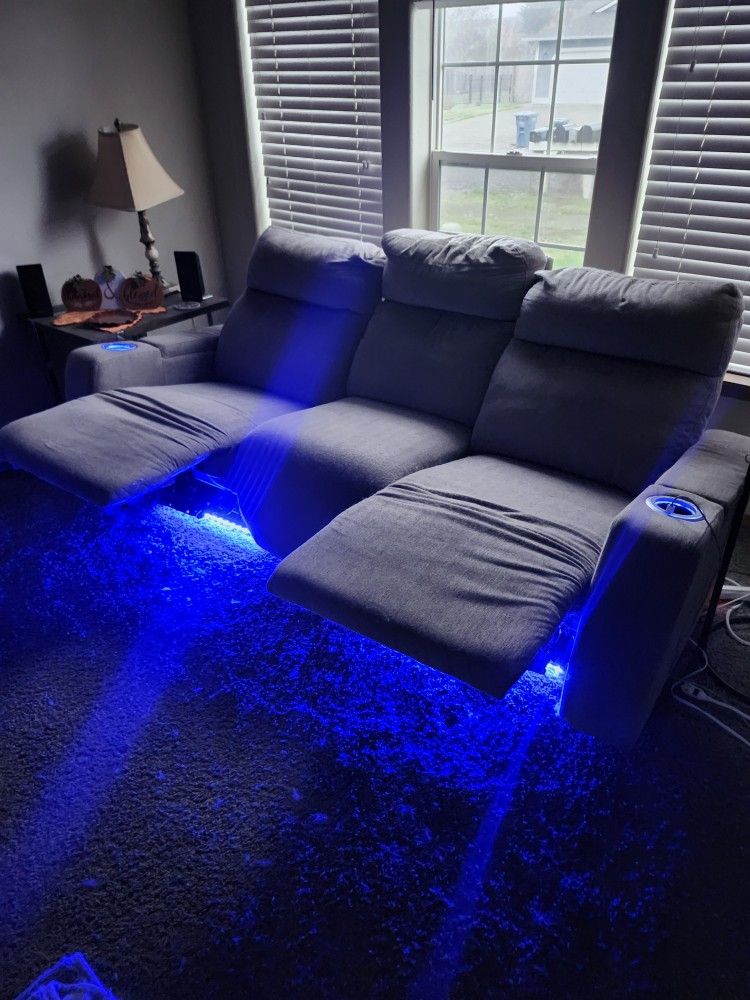 FREE!!!! RECLINER SOFA, HEAVY...1 PIECE