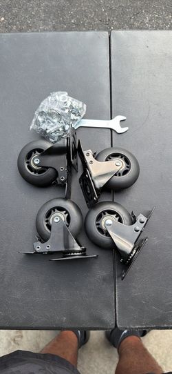 Set of 4 Industrial Swivel Plate-Mount Casters w/ Mounting Hardware & Wrench