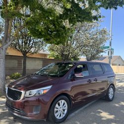 2018 KIA Sedona