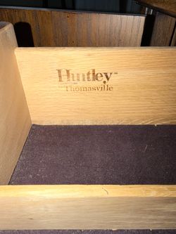 Thomasville – Huntley China Cabinet