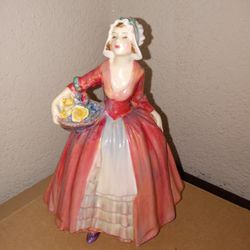 Beautiful "Janet" Royal Doulton Figurine