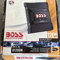 Boss 1200 Watt Power Amp