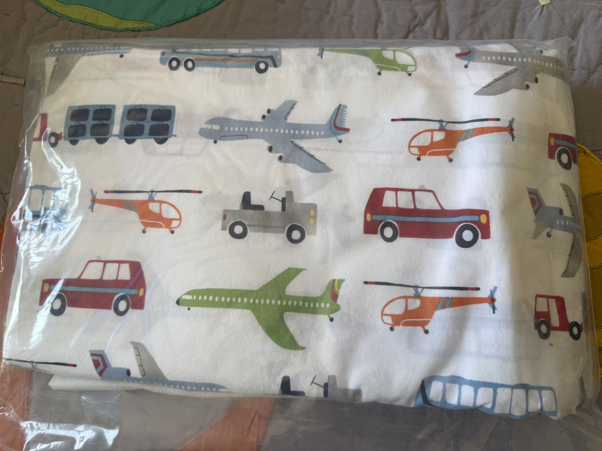 Twin Sheet Set - Cars, Trucks and Things that go