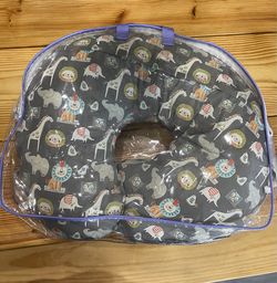Nursing pillow
