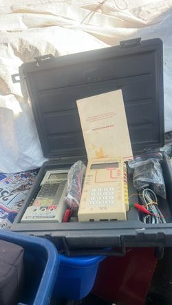 Fluke True RMS multi meter&Ameritec V.F. Test Set
