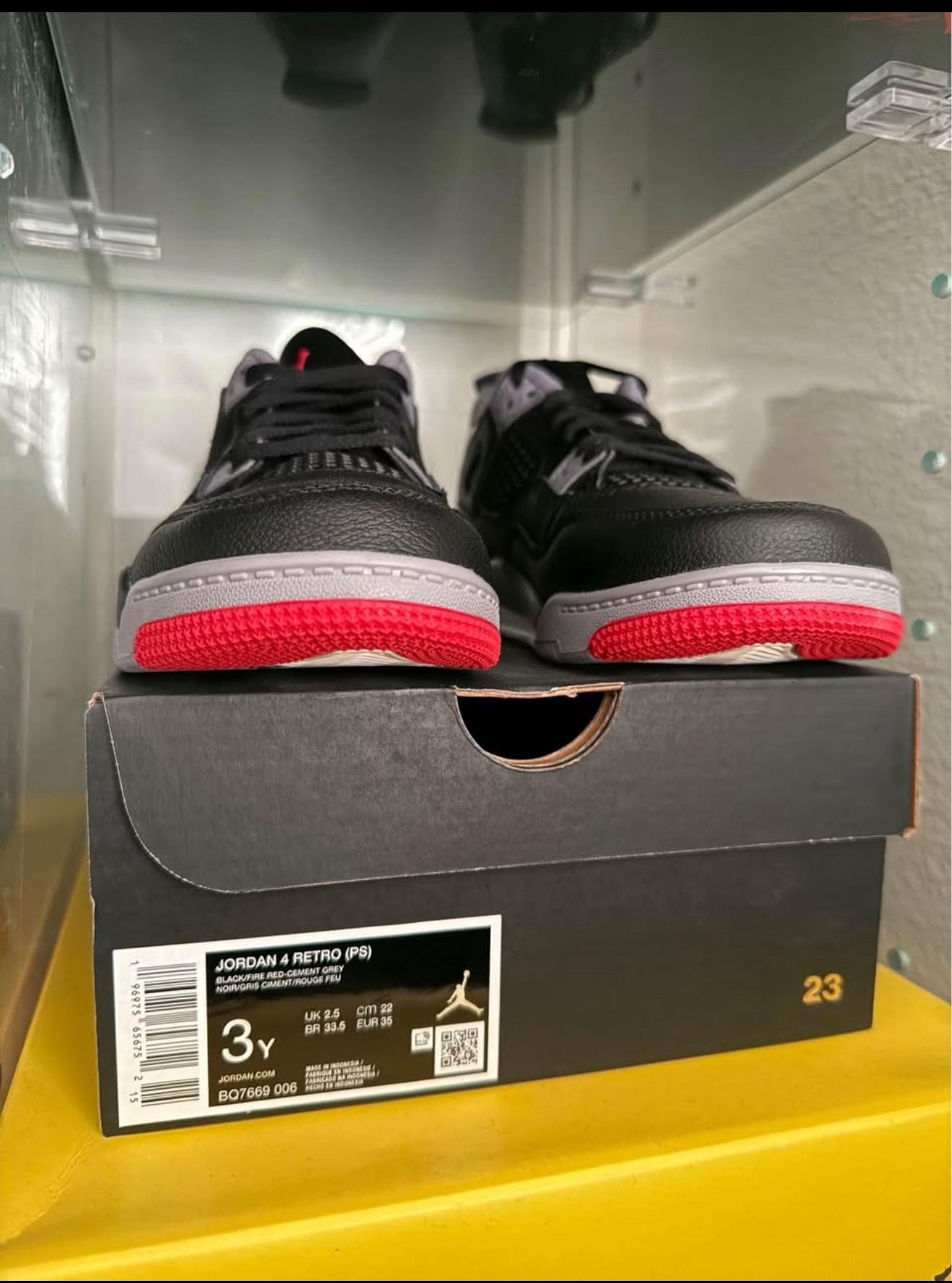 Jordan 4 Bred