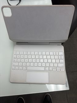 Magic Keyboard for iPad 11 and Apple Pencil