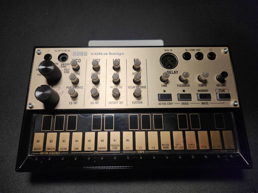 Korg Volca Keys Analog Synthesizer