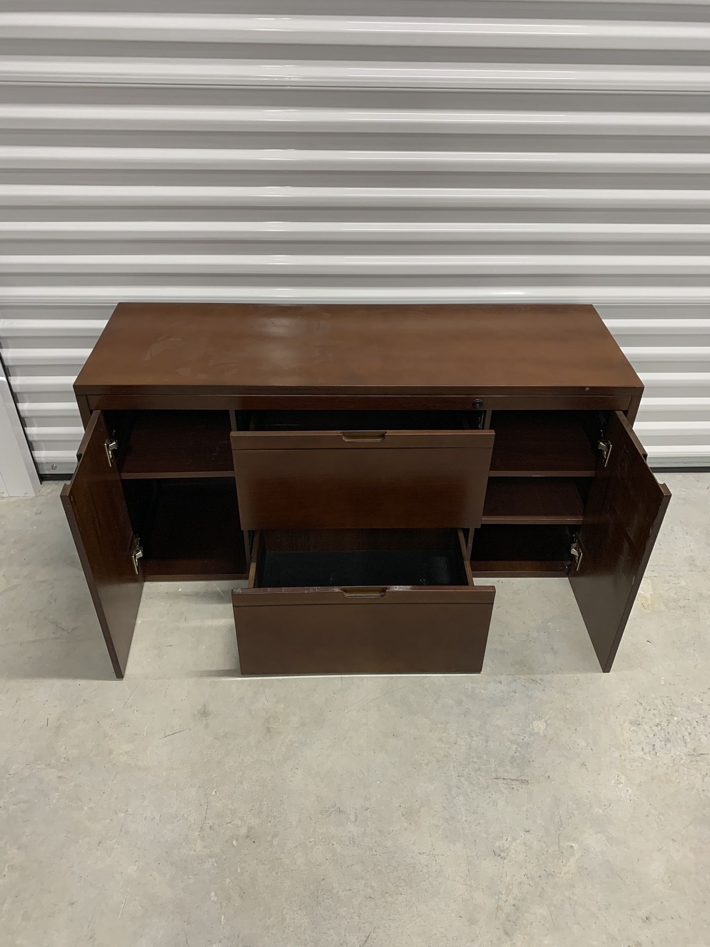 🟤 Modern Dark Wood Credenza – Sleek & Functional! 🏢✨