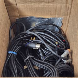 Bulk Lot Of Audio And Video Cables