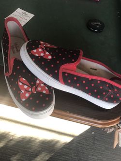 Disney Minnie mouse size 12
