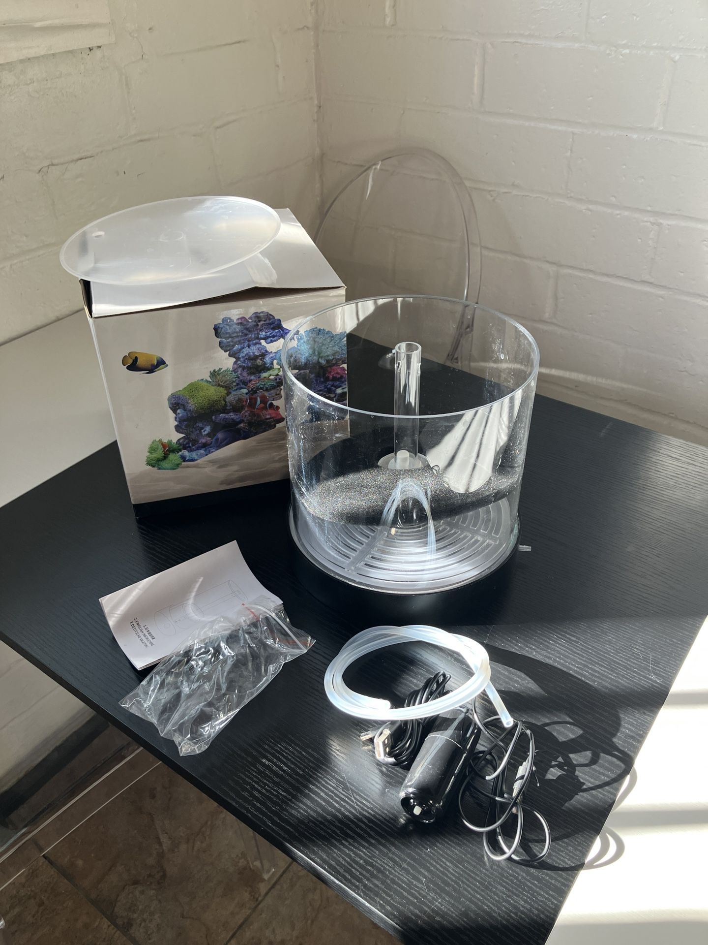 1 Gallon Fish tank 