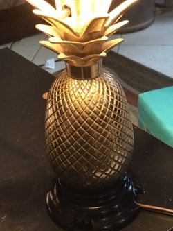 Beautiful small brass & wood base pinnacle table lamp.