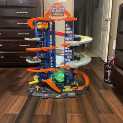 Hot Wheels Ultimate Garage 