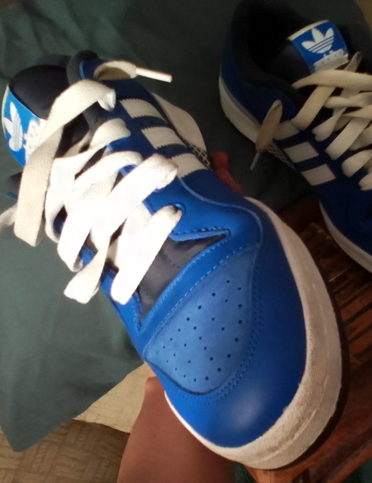 Adidas Men Size 10½ 