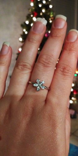 Pretty ring size 8