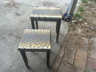 Animal print tables