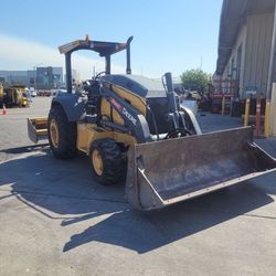 John Deere Skip Loader **LOW PRICE**