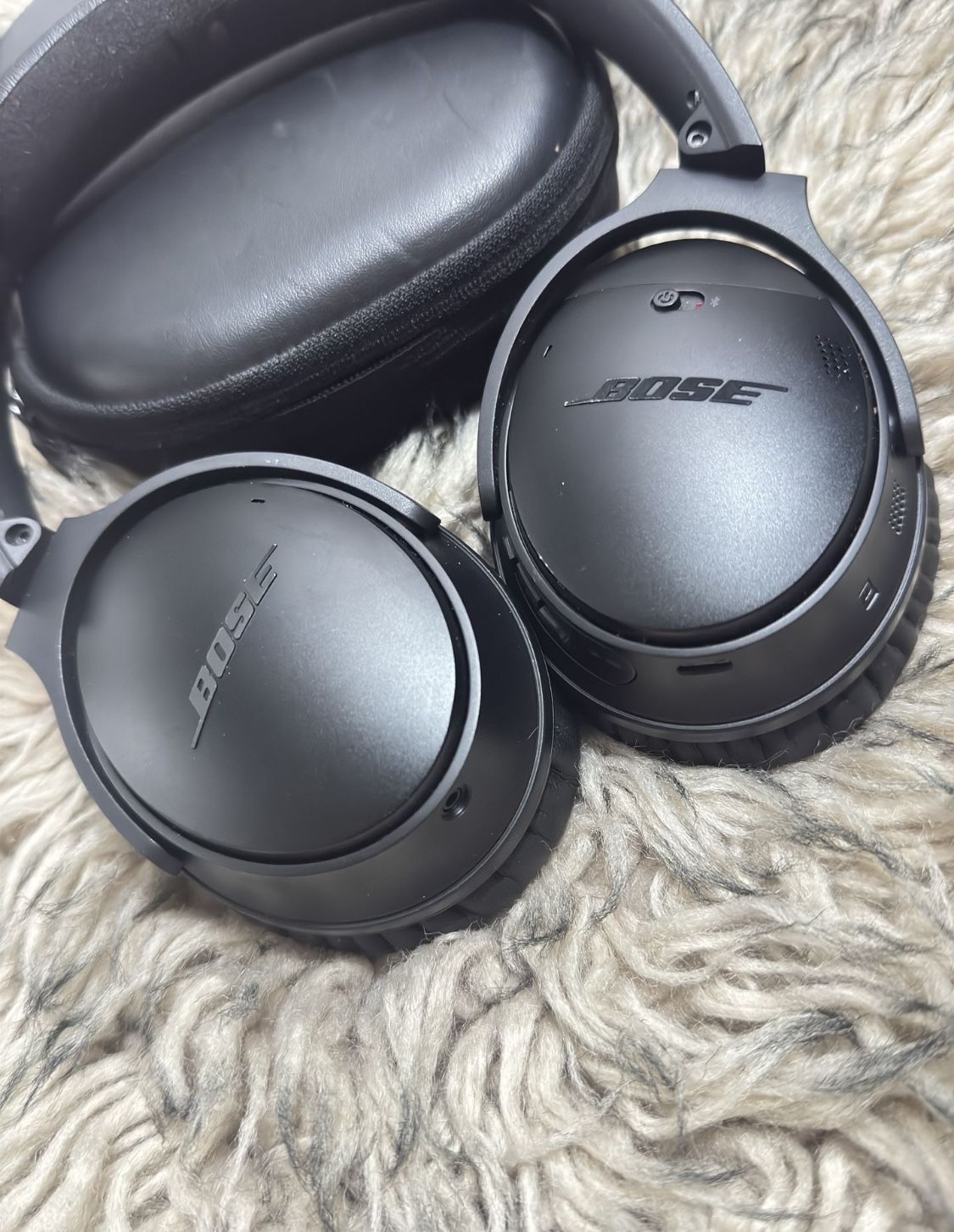 Bose QuietComfort 35 (Series I) Wireless Headphones, Noise Cancelling