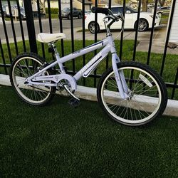 NOVARA PIXIE KIDS BIKE 20” Wheels