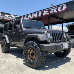 Jeep 35x12.50R17 and Method wheels