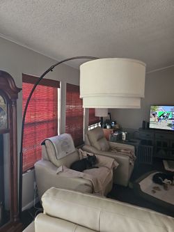 Arched floor lamp